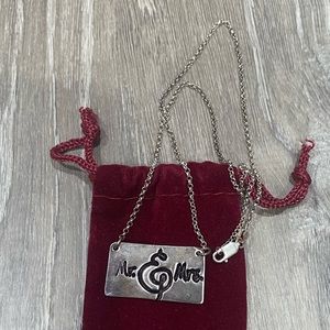 🎉New Mr. and Mrs. necklace